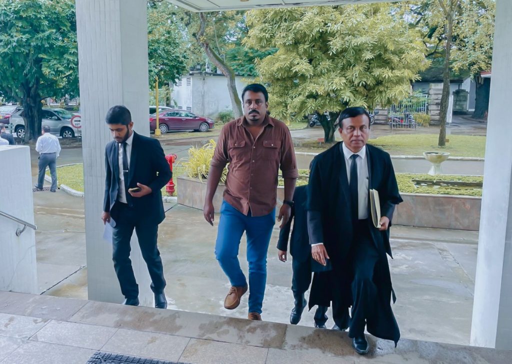 Harini-Vijitha-Era-To-court