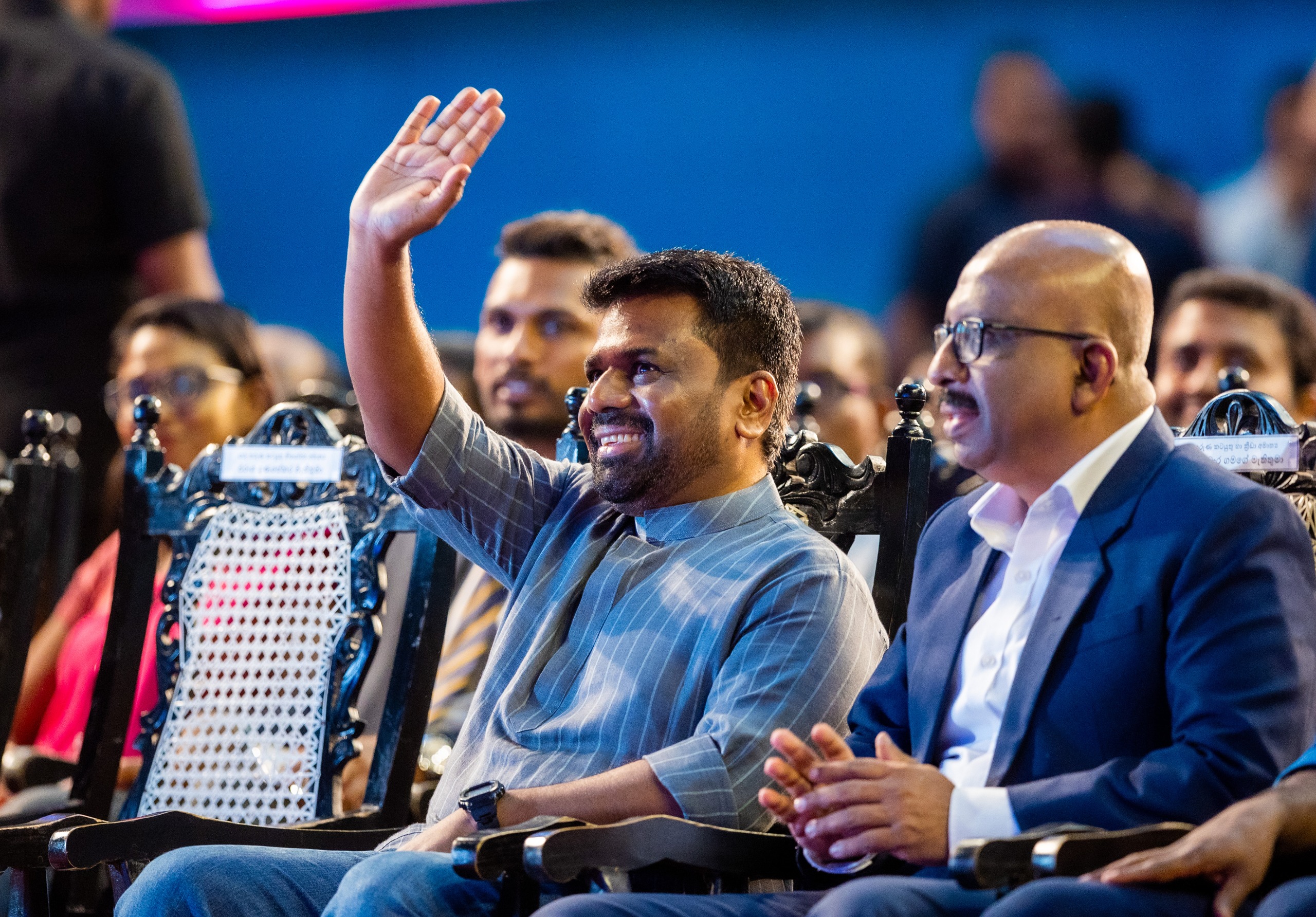President Anura Kumara Dissanayake waving at the crowd